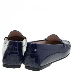 Pre Owned حذاء بيني لوفرز تودز جلد أزرق لامع مقاس 38.5