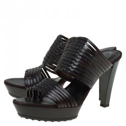 Pre Owned صندل سلايد تودز جلد بني بسيور مقاس 39