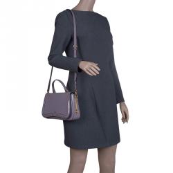 Pre Owned حقيبة كروس تودز جلد رصاصي لامع منقوشة