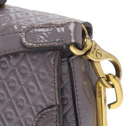 Pre Owned حقيبة كروس تودز جلد رصاصي لامع منقوشة