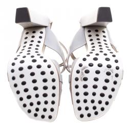 Pre Owned صندل بحزام متقاطع للكاحل تودز جلد رصاصي كعب مربع مقاس 37.5