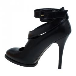 مملوكة مسبقًا حذاء تودز كعب مرتفع جلد أسود مقاس 37