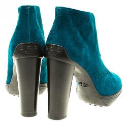 مملوكة مسبقًا Tod's Turquoise Suede Lace Up Boots Size 39.5