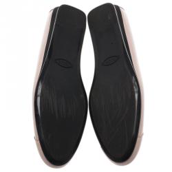 Pre Owned حذاء باليرينا فلات تودز غوما جلد بيج لامع مقاس 38