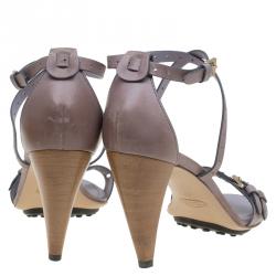 Pre Owned صندل تودز جلد بنفسجي بإبازيم وسيور متعاكسة مقاس 40.5