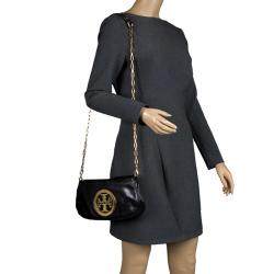 Pre Owned حقيبة كروس توري برش ريفا لوغو جلد أسود