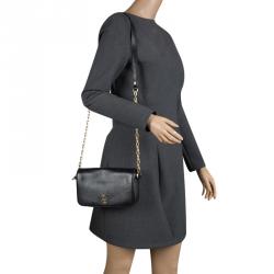 مملوكة مسبقًا حقيبة كروس توري برش روبينسون جلد سوداء