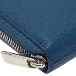 Pre Owned Tumi Blue Leather Zip Around Wallet