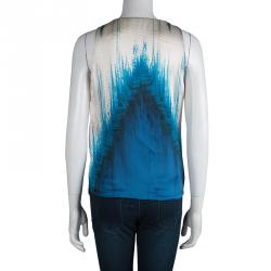 Pre Owned توب روبرتو كافالي حرير أزرق مطبوع رقبة مستديرة بلا أكمام L
