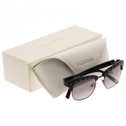 Pre Owned Valentino Black V112S Rockstud Sunglasses