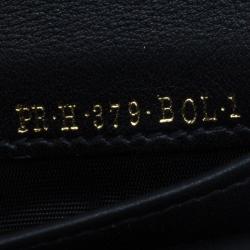 مملوكة مسبقًا محفظة فالنتينو ترافيل بغطاء روكستد ج لد سوداء