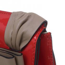 مملوكة مسبقًا Valentino Red/Beige Patent Leather Aphrodite Bow Clutch