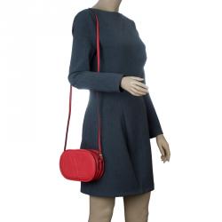 Pre Owned Valentino Red Leather Logo Go Crossbody Bag