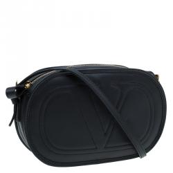 Pre Owned حقيبة كروس فالنتينو لوجو جو ج لد أسود