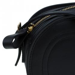 Pre Owned حقيبة كروس فالنتينو لوجو جو جلد أسود