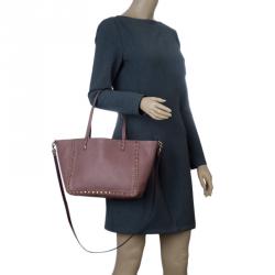 Pre Owned Valentino Burgundy Two Tone Leather Small Rockstud Reversible Tote
