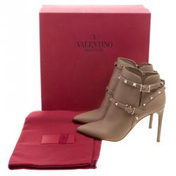 Pre Owned Valentino Beige Leather Rockstud Pointed Toe Ankle Boots Size 40
