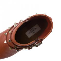 Pre Owned بوت كاحل فالنتينو روكستد جلد برتقالي مقاس 39