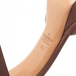 Pre Owned Valentino Brown Leather Ankle Strap Platform Pumps Size 39