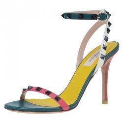 مملوكة مسبقًا صندل فالنتينو روكستاد جلد ثلاثي اللون بحزام للكاحل مقاس 38