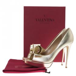 Pre Owned Valentino Gold Leather Couture Bow Peep Toe Platform Pumps Size 40.5