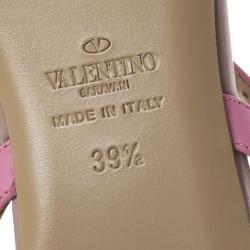 Pre Owned Valentino Pink Leather Rockstud Thong Gladiator Sandals Size 39.5