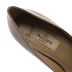 Pre Owned Valentino Beige Patent Couture Bow Peep Toe Platform Pumps Size 38