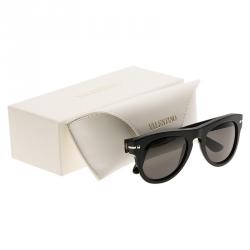 Pre Owned Valentino Black V701S Wayfarers