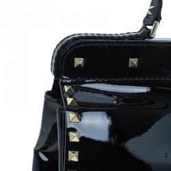 مملوكة مسبقًا Valentino Black Patent Leather RockStud Frame Top Handle Tote