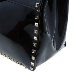 مملوكة مسبقًا Valentino Black Patent Leather RockStud Frame Top Handle Tote