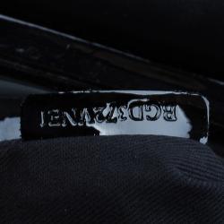 مملوكة مسبقًا Valentino Black Patent Leather RockStud Frame Top Handle Tote