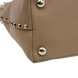 Pre Owned Valentino Beige Leather Rockstud Dome Double Handle Bag