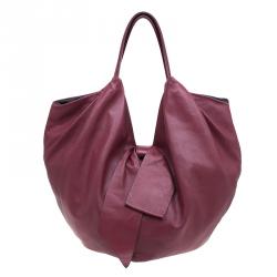 مملوكة مسبقًا Valentino Red Nappa Leather Folie Bow Hobo