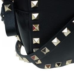 Pre Owned حقيبة كتف فالنتينو كاميرا روكستاد جلد أسود