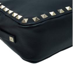 Pre Owned حقيبة كتف فالنتينو كاميرا روكستاد جلد أسود