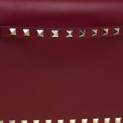Pre Owned Valentino Burgundy Leather Rockstud Wristlet Clutch