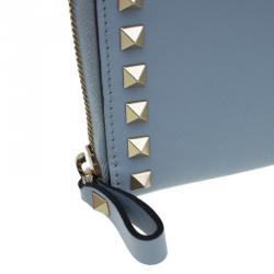Pre Owned Valentino Grey Leather Rockstud Zip Around Wallet