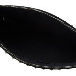 Pre Owned Valentino Black Leather Rockstud Clutch