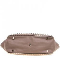 Pre Owned Valentino Beige Leather Medium Studded Rockstud Tote
