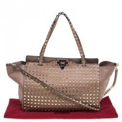 Pre Owned Valentino Beige Leather Medium Studded Rockstud Tote