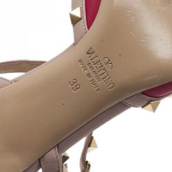 Pre Owned صندل فالنتينو سير كاحل جلد أسود وبيج مقاس 39