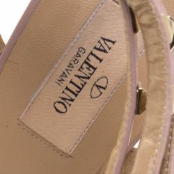 Pre Owned Valentino Black/Beige Leather Rockstud Sandals Size 40