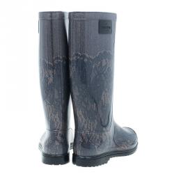 Pre Owned حذاء بوت فالينتينو أسود و دانتيل بيج للمطر مقاس 40