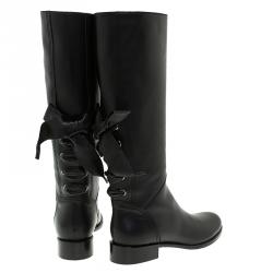 Pre Owned حذاء بوت فالنتينو أسكوت جلد أسود رباط معقود لمنتصف الساق مقاس 39.5