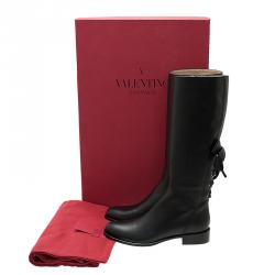 Pre Owned حذاء بوت فالنتينو أسكوت جلد أسود رباط معقود لمنتصف الساق مقاس 39.5