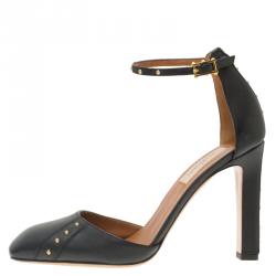 مملوكة مسبقًا حذاء كعب عالي فالنتينو جلد أسود مرصع بحزام للكاحل مقدمة مربعة مقاس 37.5