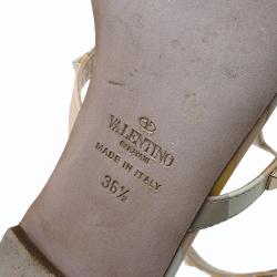 مملوكة مسبقًا صندل فلات فالنتينو 1975 مطبوع مرصع روكستد مقاس 36.5