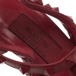 Pre Owned Valentino Red Leather Rockstud Sandals Size 36