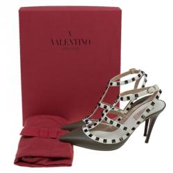 Pre Owned Valentino Olive Green and White Leather Rockstud Sandals Size 39