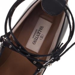 Pre Owned Valentino Two Tone Leather Love Latch Detail Eyelet Embellished Pumps Size 38.5